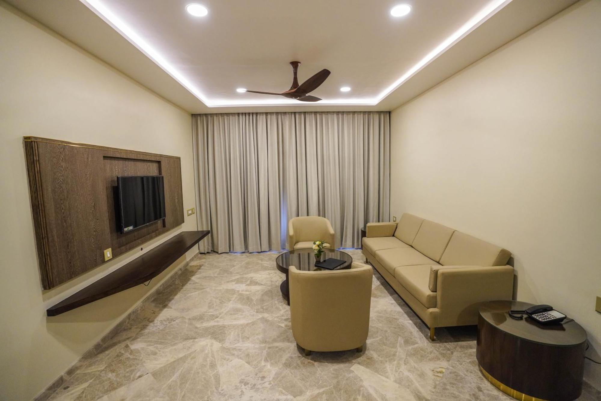 Uva Manish Hotel Kundapur Kültér fotó